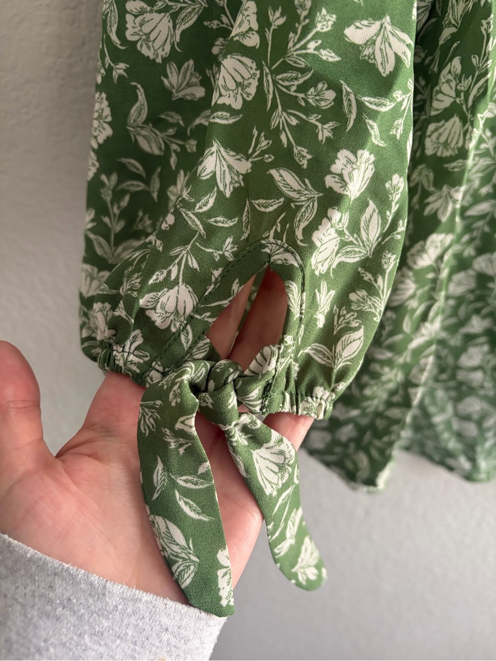 Papermoon Green Floral Boatneck Blouse - Picture 2 of 4